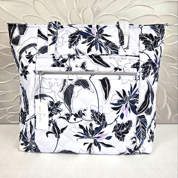 Vera Bradley Handbags - Vera Bradley Vera Tote Bag Twilight Garden